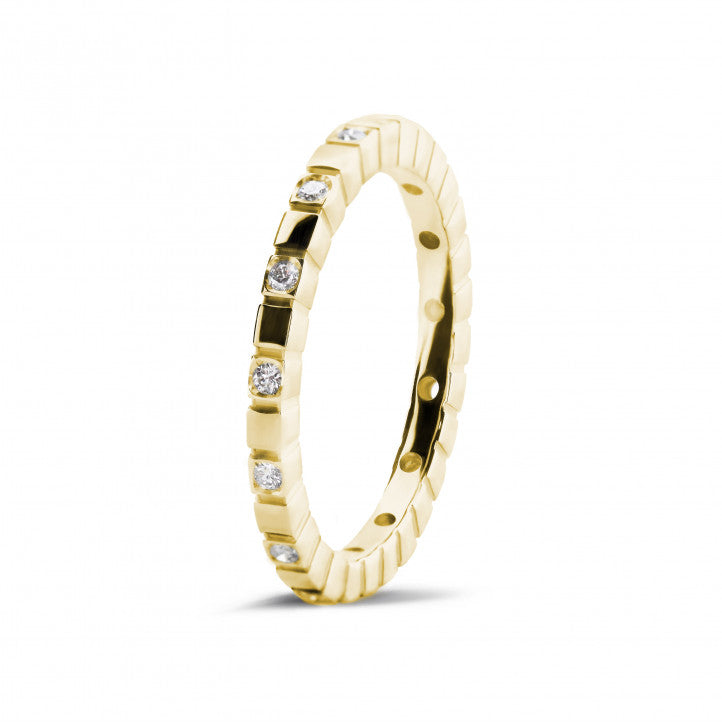 Alliance Éternité en or 18 carats avec diamants