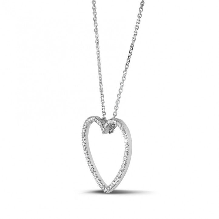0-75-carat-pendentif-en-forme-de-coeur-en-or-blanc-et-diamants-1.jpg